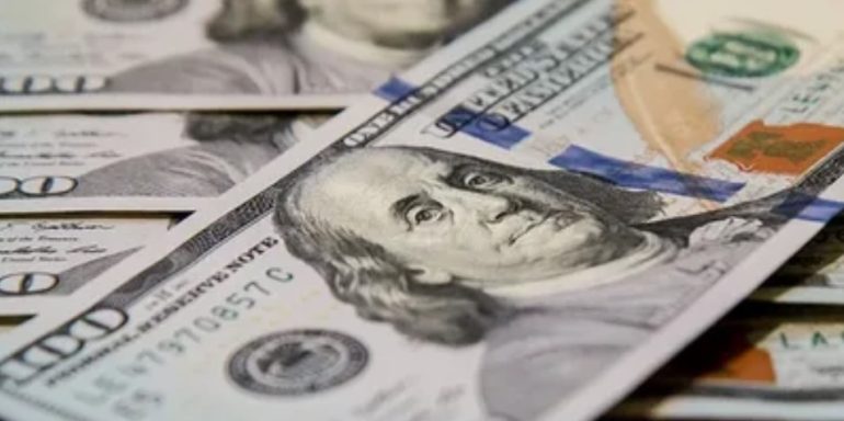 Доллар будет по 150 рублей: аналитик дал неутешительный прогноз на 2025 год