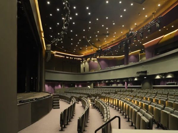 От идеи до монтажа — как реализуется проект светового оформления