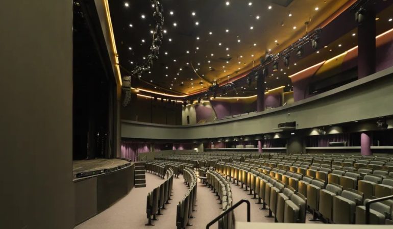 От идеи до монтажа — как реализуется проект светового оформления