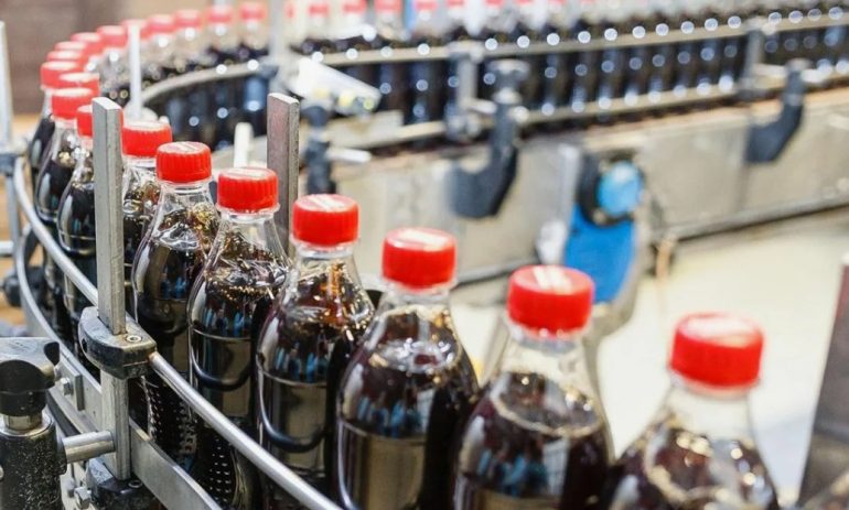 Контрактное производство напитков в Москве: полный цикл от рецептуры до полки