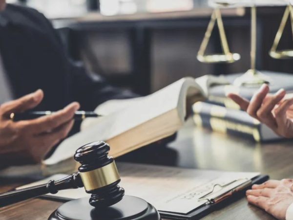 Квалифицированная адвокатская помощь в СПб для бизнеса: когда без адвоката компания рискует всем