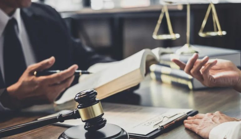 Квалифицированная адвокатская помощь в СПб для бизнеса: когда без адвоката компания рискует всем